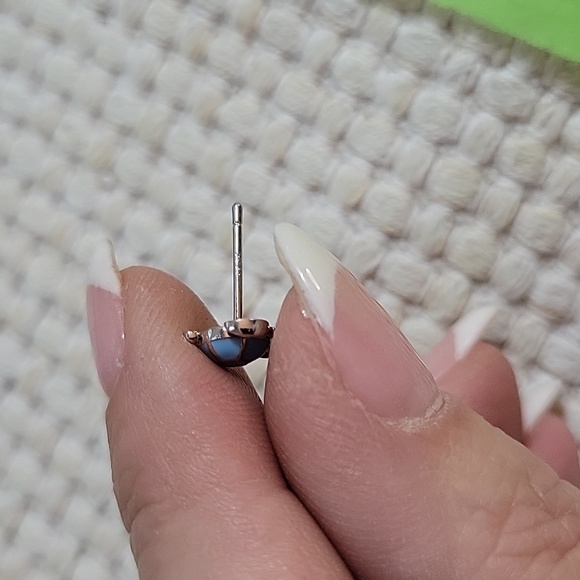 SEA TURTLE STERLING SILVER STUD EARRINGS - Picture 7 of 8